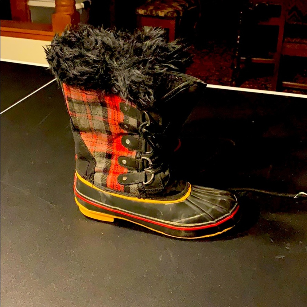 Snow boots!!